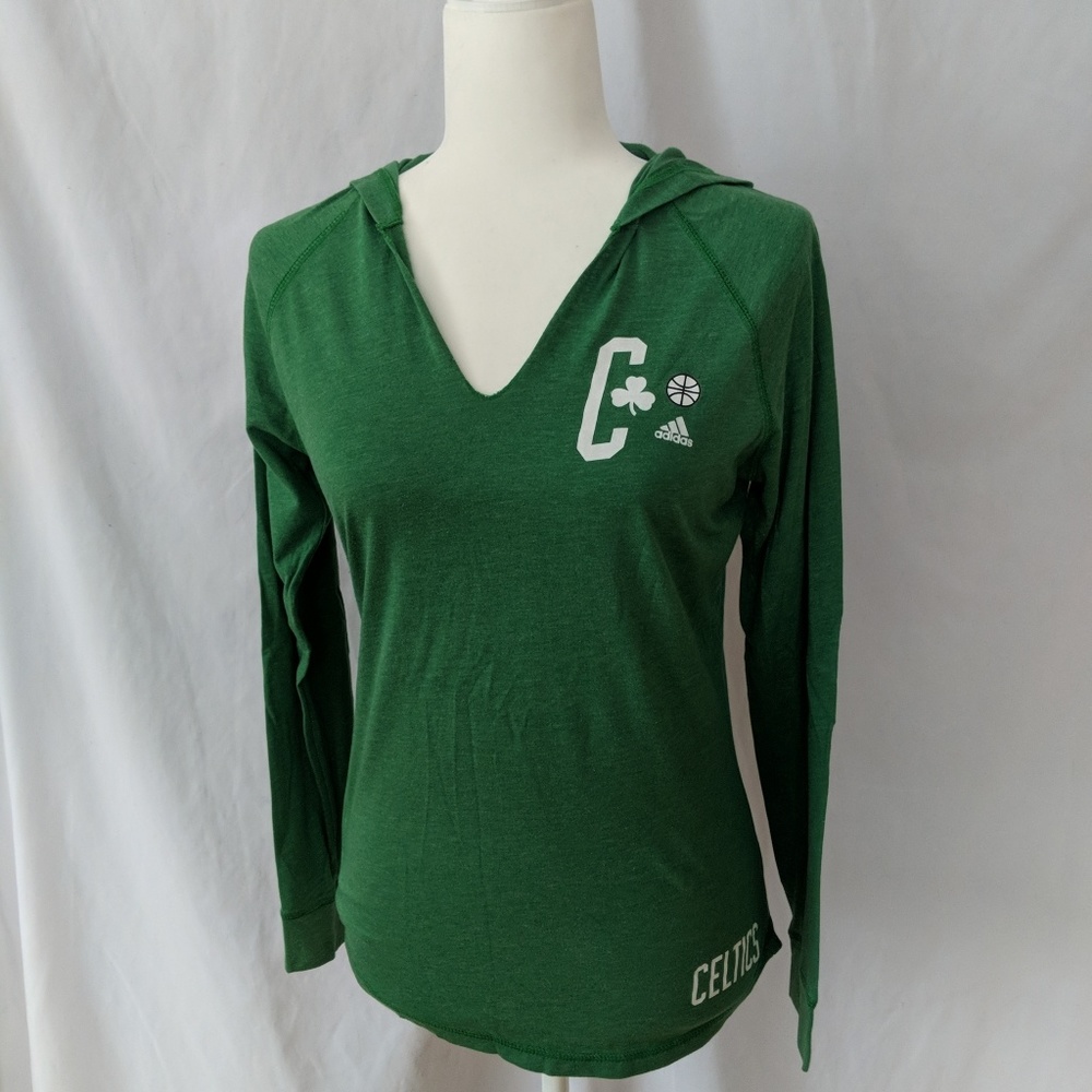Boston Celtics V-neck long sleeve w/ hood
